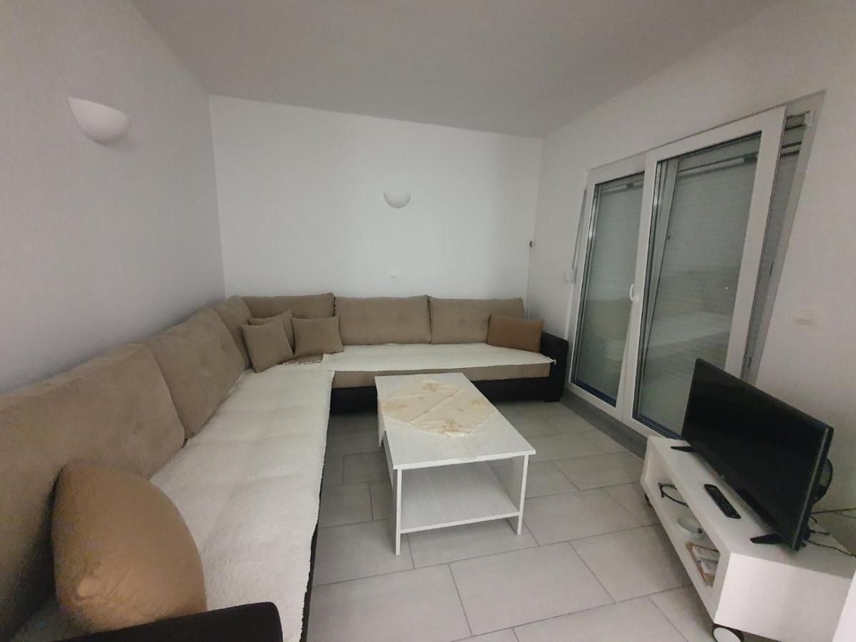Apartman Telalovic Nečujam Buitenkant foto