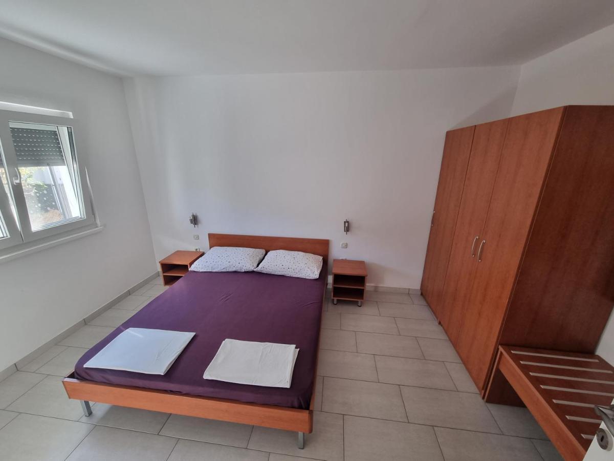 Apartman Telalovic Nečujam Buitenkant foto